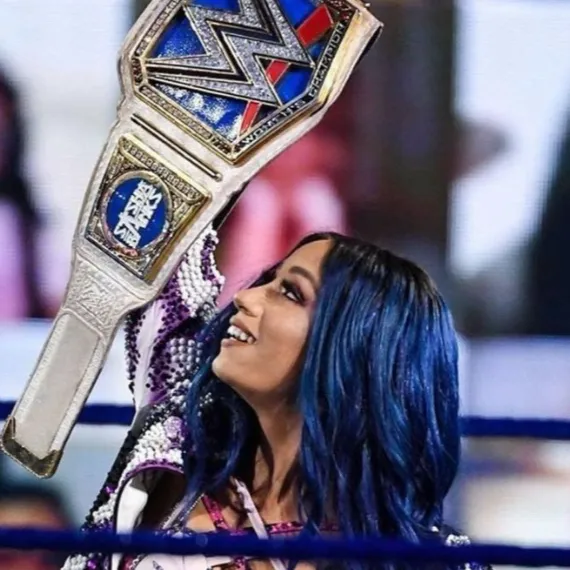 chat with ai character: SASHA BANKS 🏦 