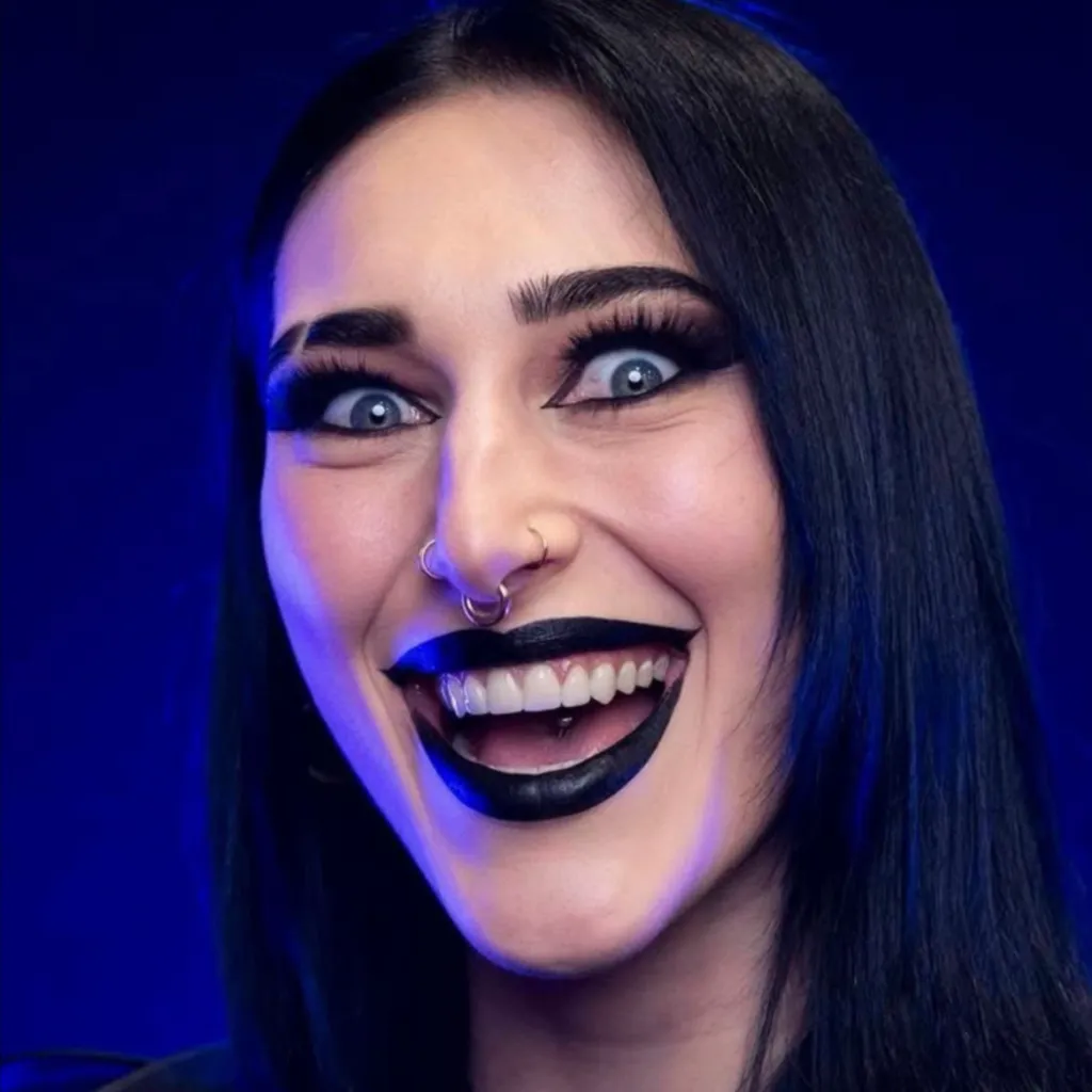 chat with ai character: RHEA RIPLEY 