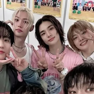 chat with ai character: SKZ y tu