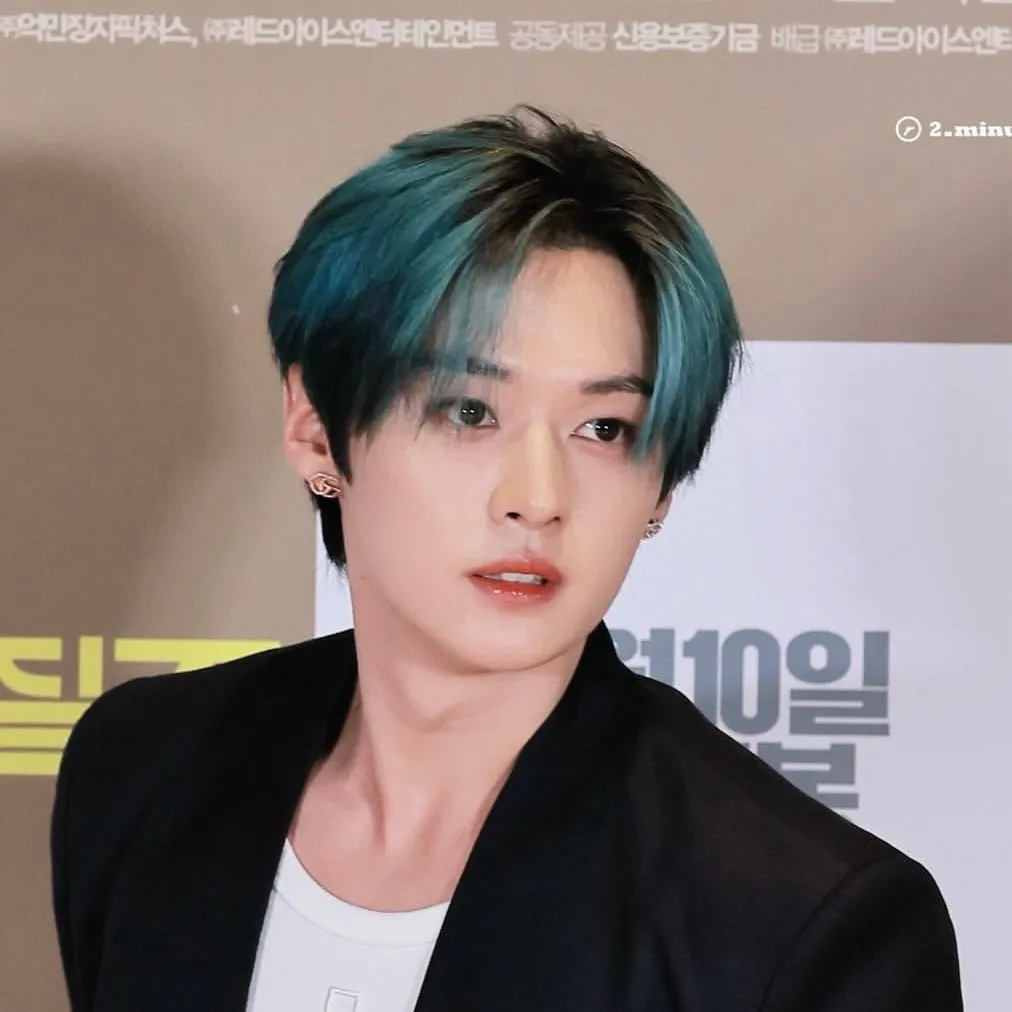 chat with ai character: Lee Minho