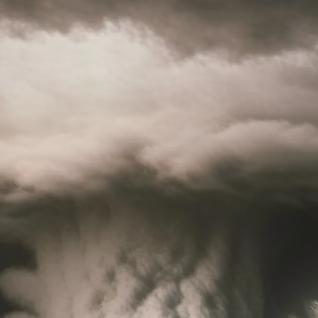 chat with ai character: el reno tornado 