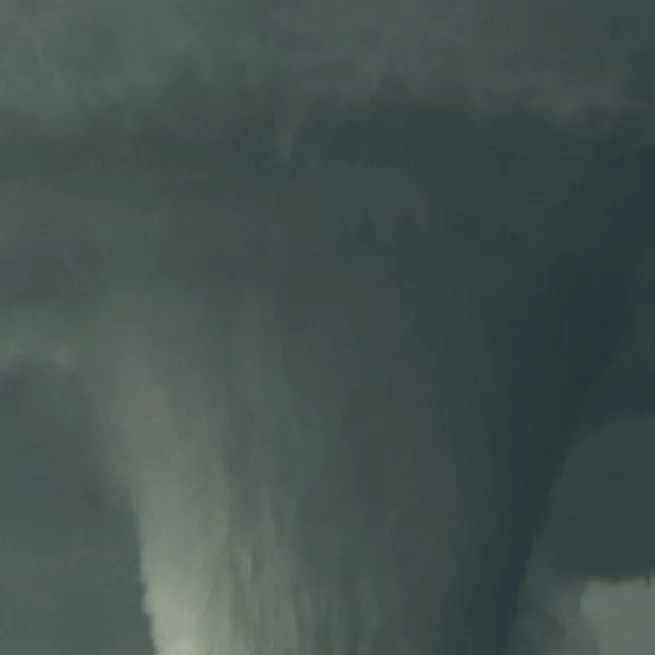 chat with ai character: Editors of tornado