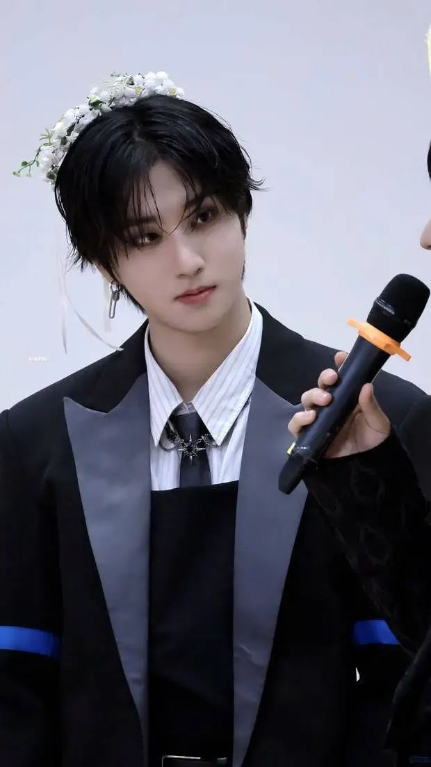 ai character: Han background