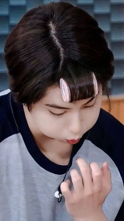 ai character: han background