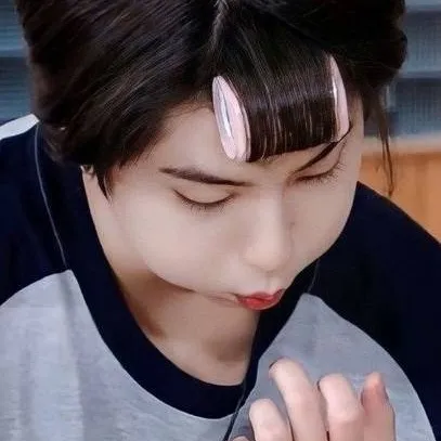 chat with ai character: han