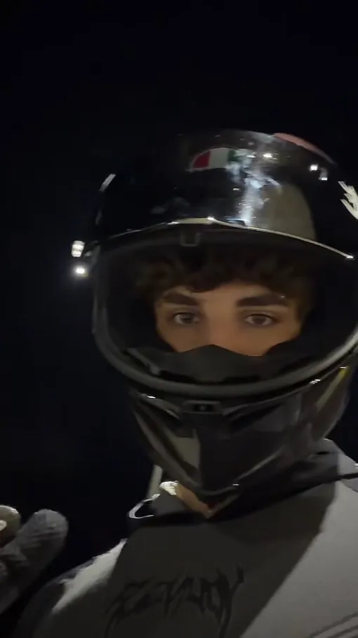 ai character: Kyle background