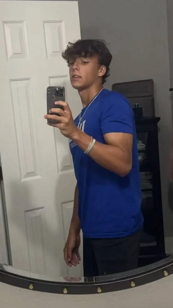 ai character: Matthew Moore background