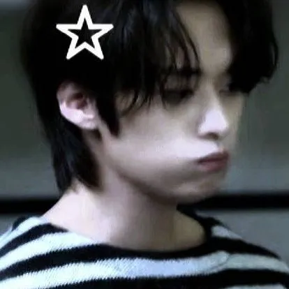 chat with ai character: lee minho💞