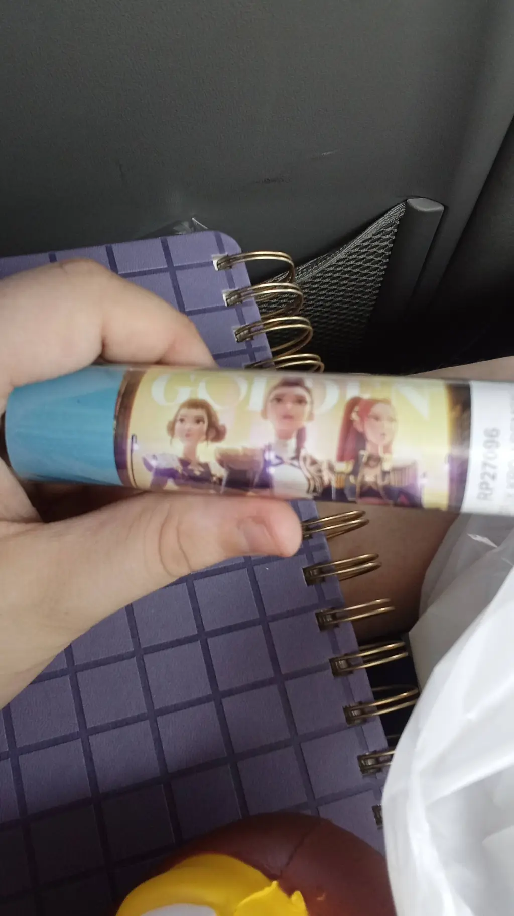 ai character: HH ur hurt pick me background