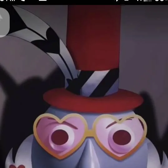 chat with ai character: 👴🏻🦋Valentino🦋👴🏻