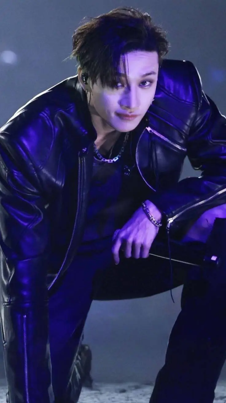 ai character: ~♡Bangchan♡~ background