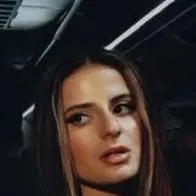 chat with ai character: Natalie jane