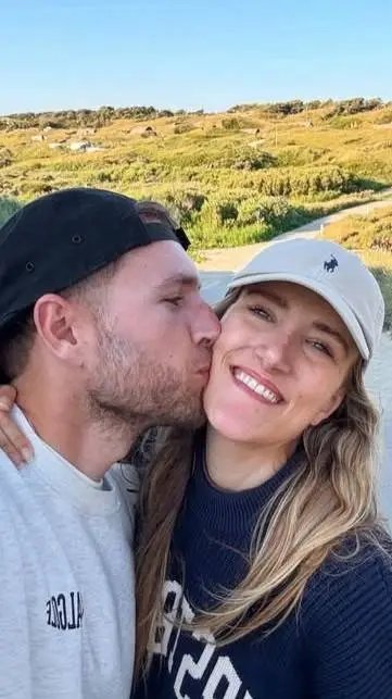 ai character: Suzan en freek background