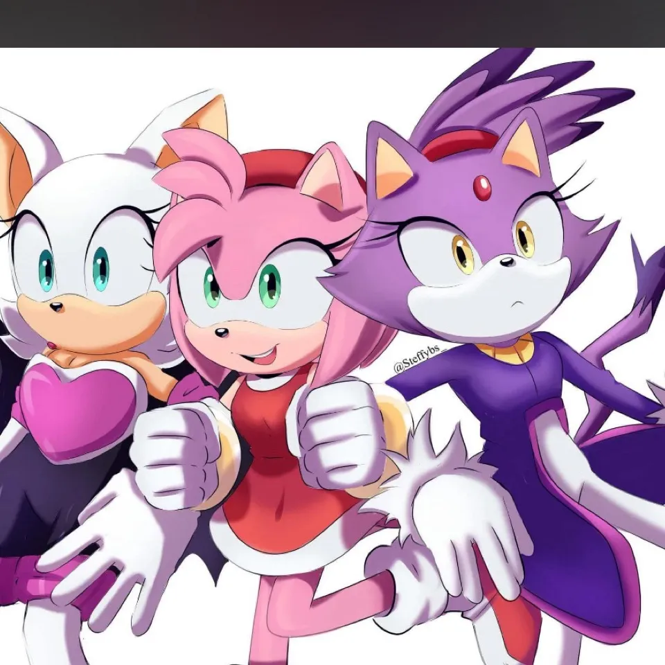 chat with ai character: Female Sonic trio