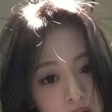 chat with ai character: Ahyeon