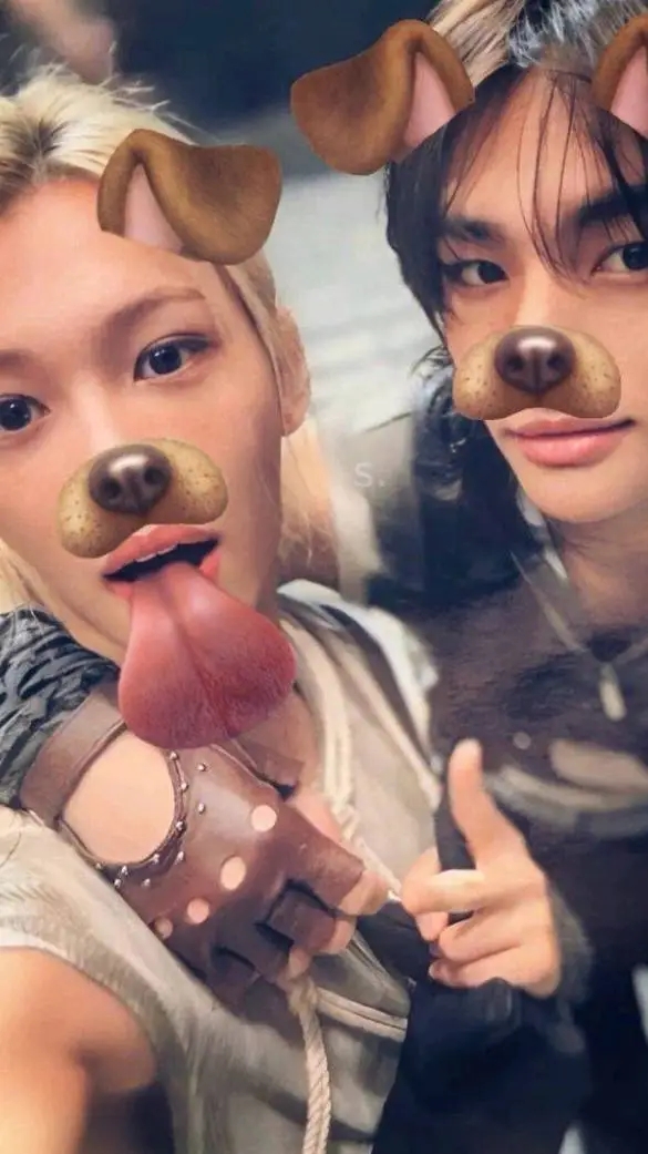 ai character: Hyunlix background