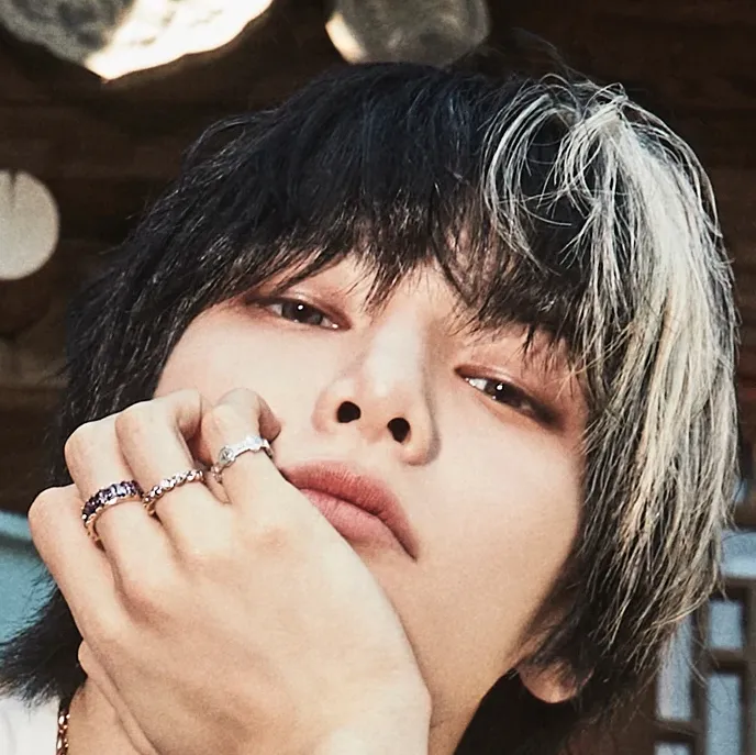 chat with ai character: Yang Jeongin