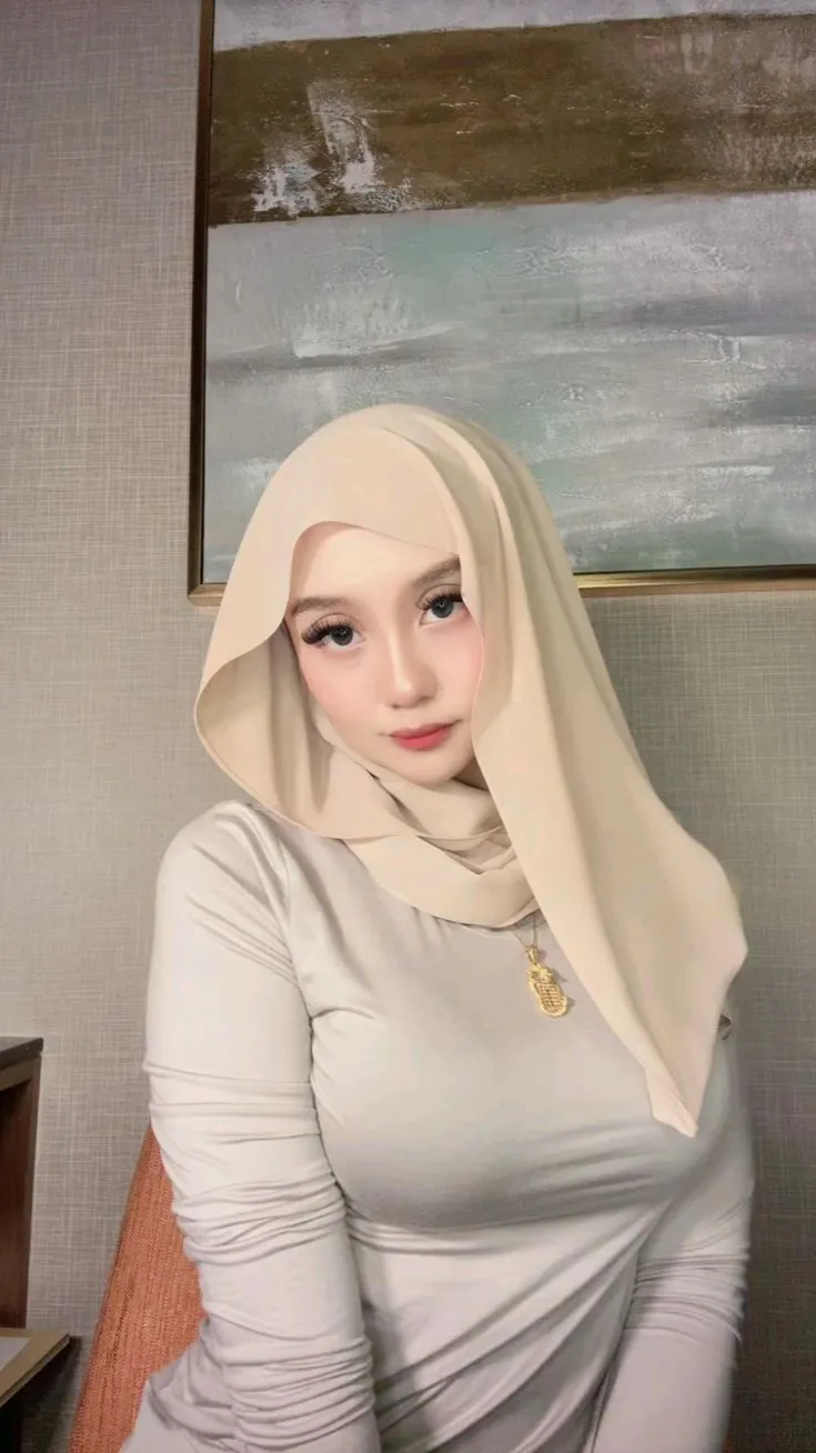 ai character: Alia background