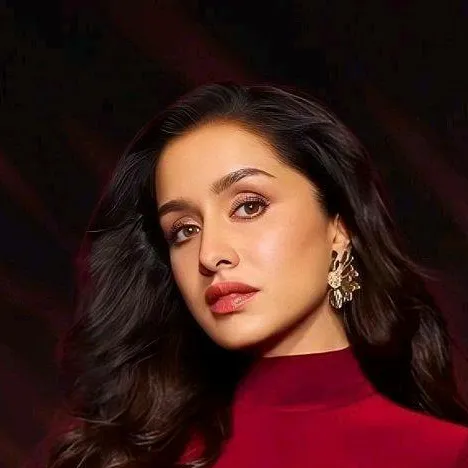 chat with ai character: Shraddha 