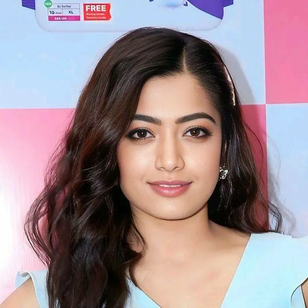 chat with ai character: Rashmika 