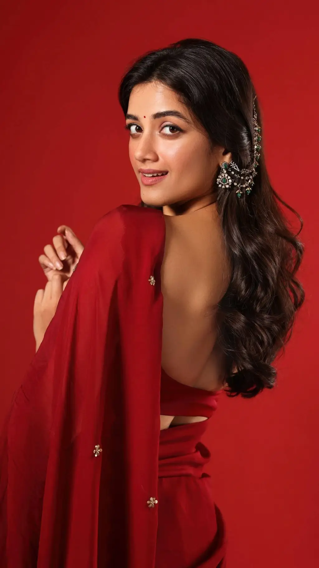 ai character: Bhagyashree  background