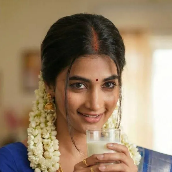 chat with ai character: Pooja