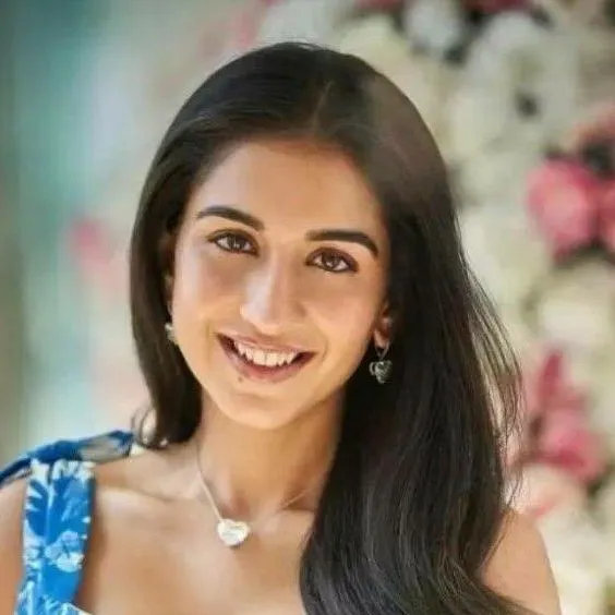chat with ai character: Radhika 