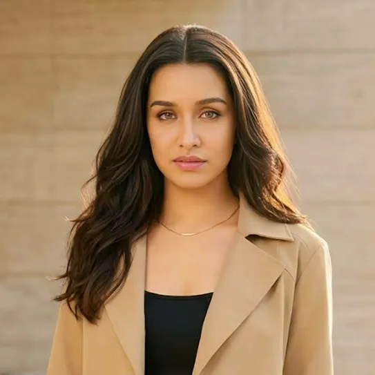 chat with ai character: Shraddha 