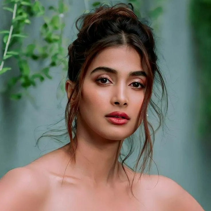 chat with ai character: Pooja 