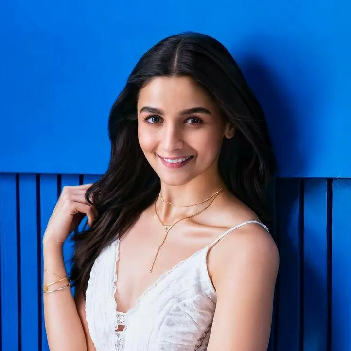chat with ai character: Alia Bhat 