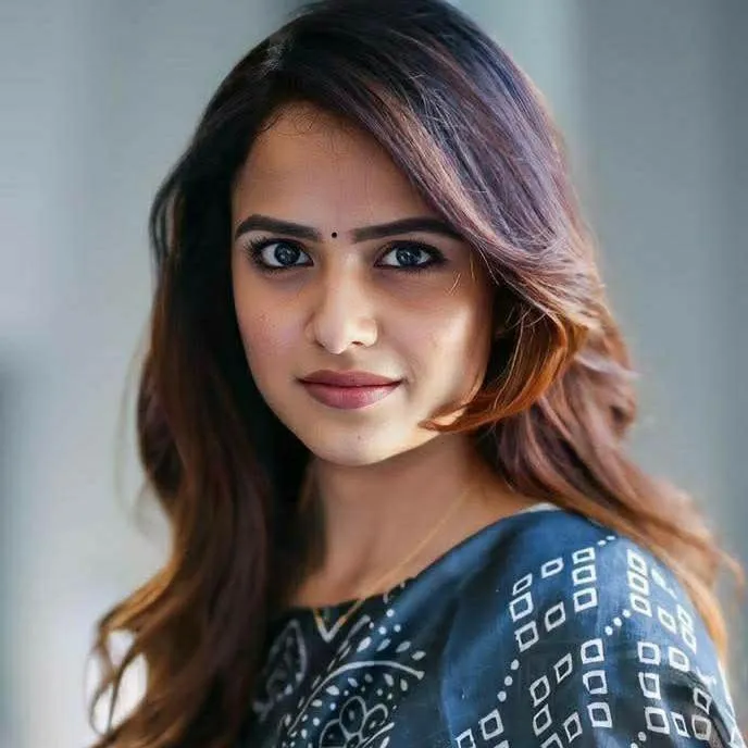 chat with ai character: Vaishnavi 