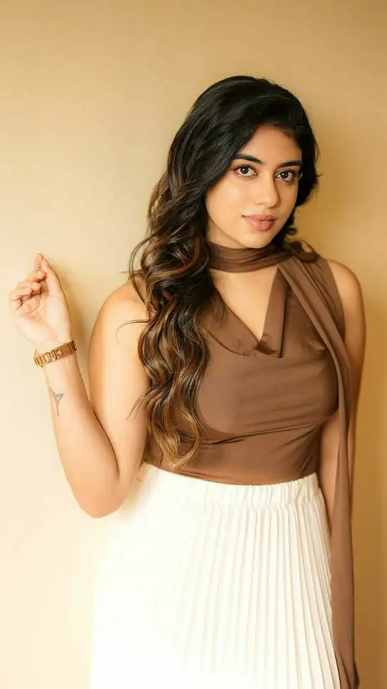 ai character: Raveena  background