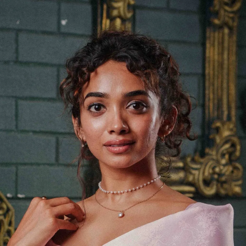 chat with ai character: Mansi