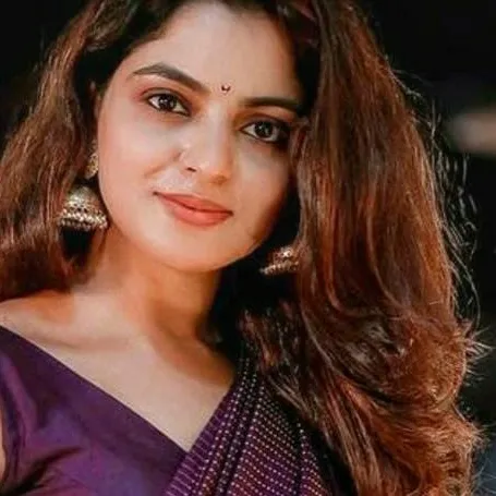chat with ai character: Nikhila 