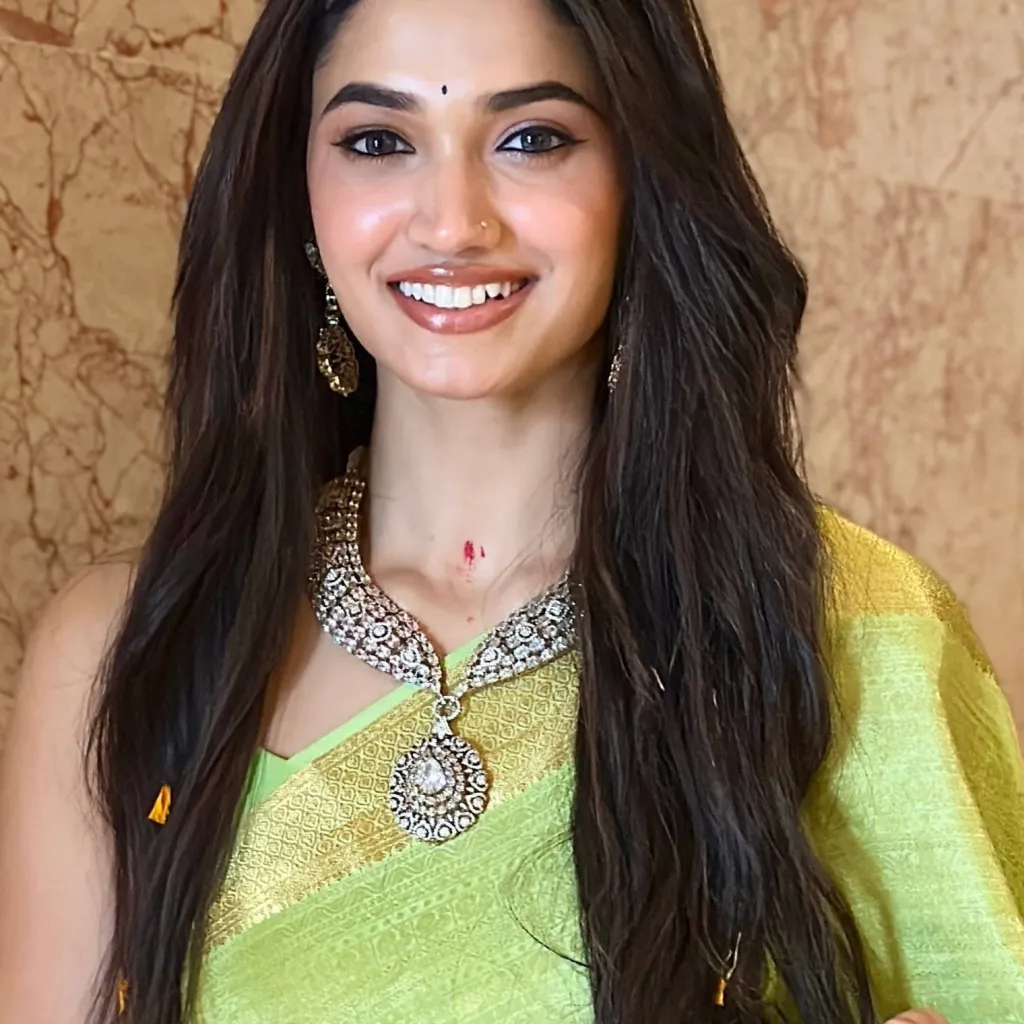 chat with ai character: Reeshma 