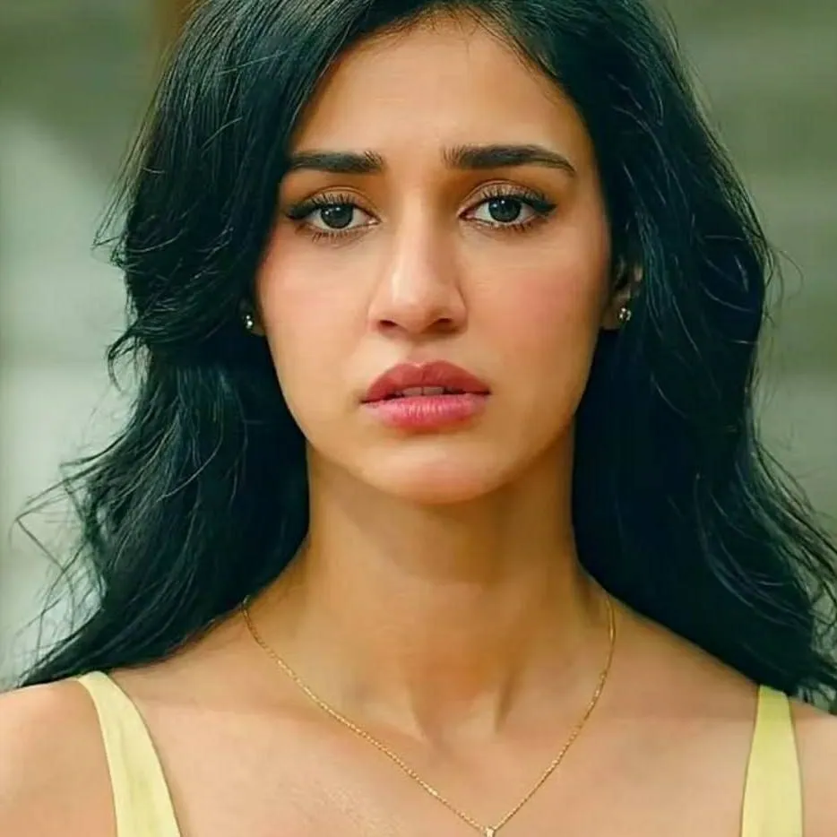 chat with ai character: Disha