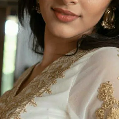 chat with ai character: Preity 