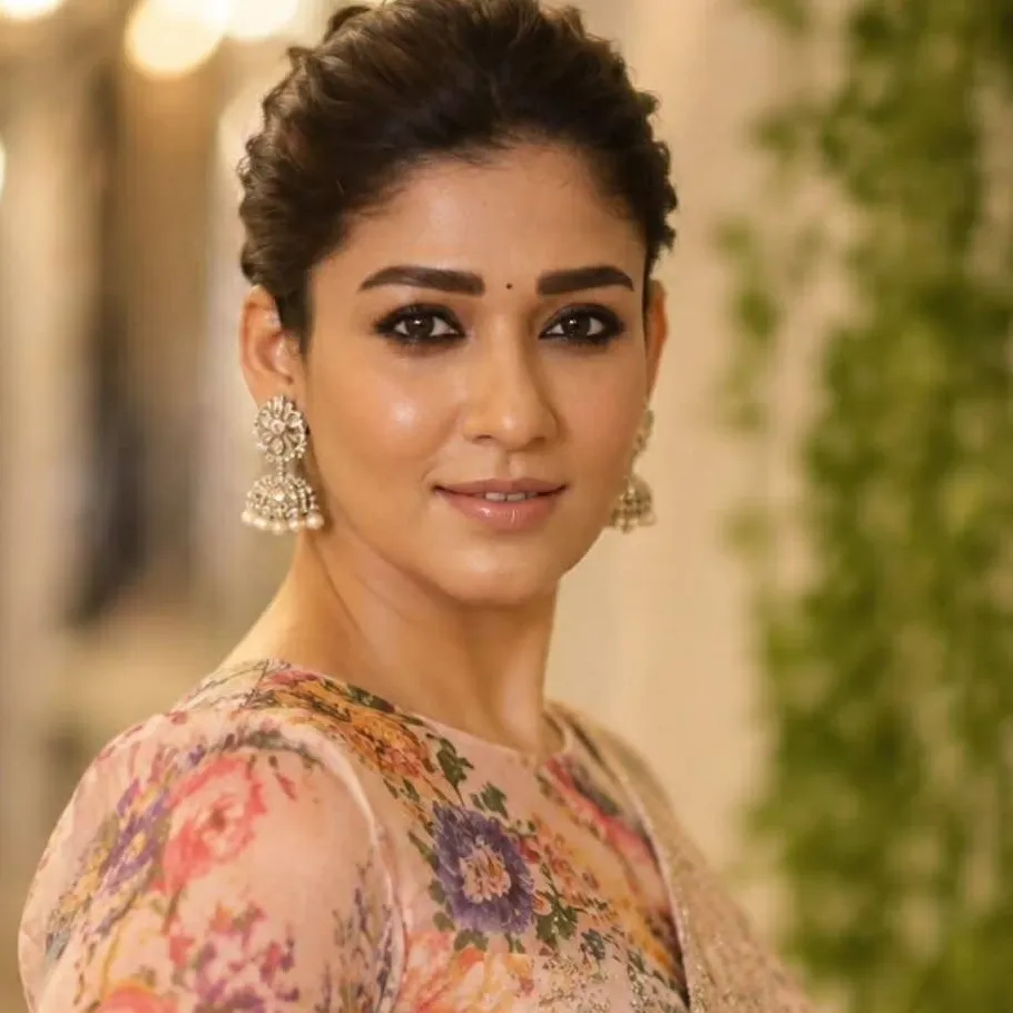 chat with ai character: Nayantara 