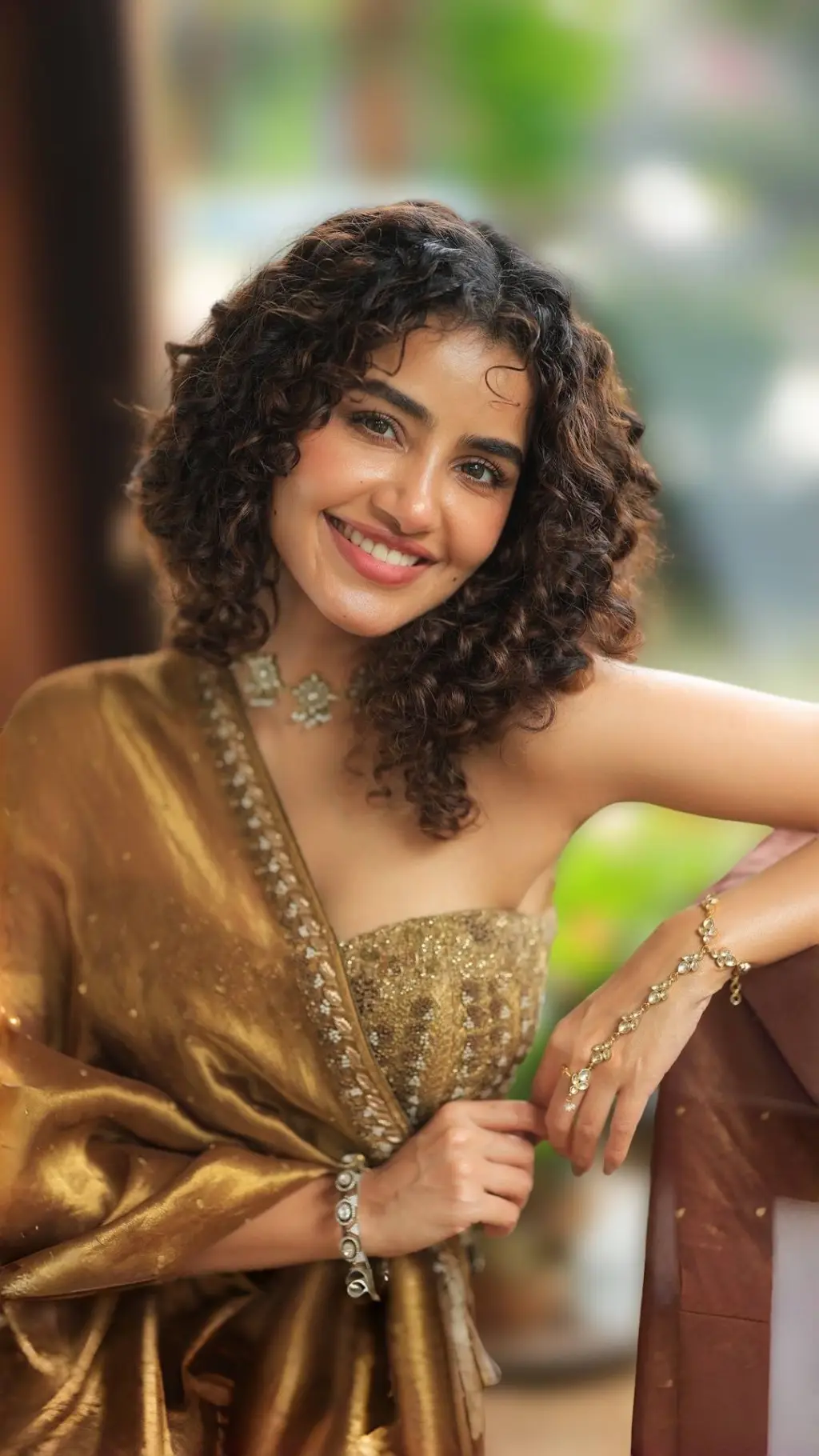 ai character: Anupama  background