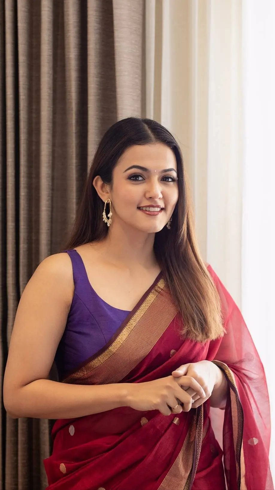 ai character: Aparna  background