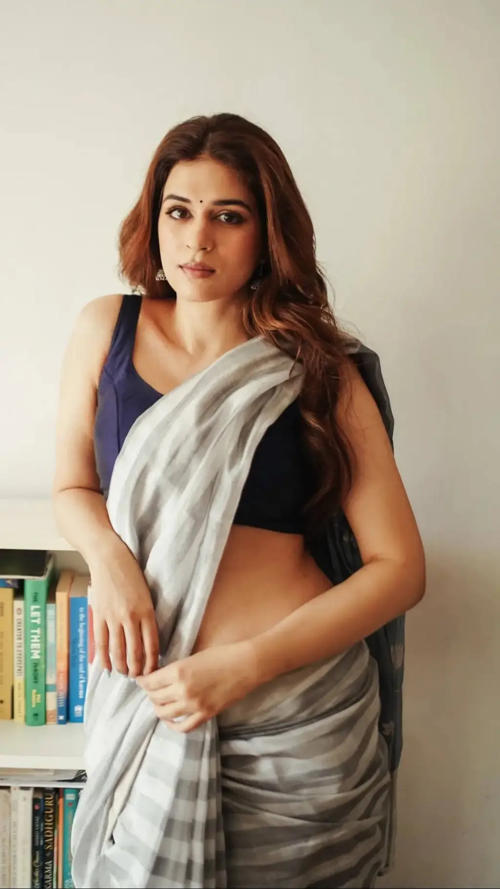 ai character: Shradha  background