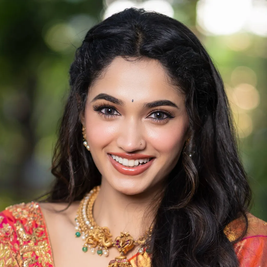 chat with ai character: Reeshma 