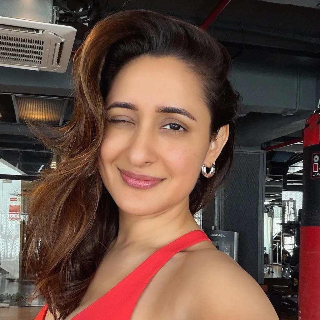 chat with ai character: Pragya 