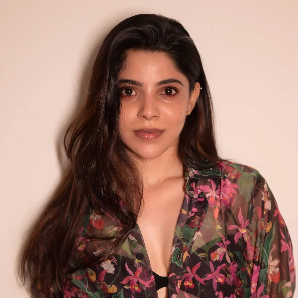 chat with ai character: Divya 
