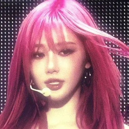 chat with ai character: Gisele