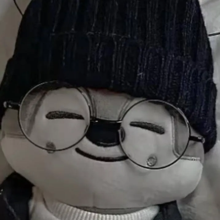 chat with ai character: skz secret Y/n~