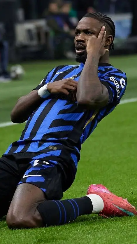ai character: Marcus thuram background