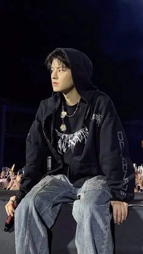 ai character: Seungmin background