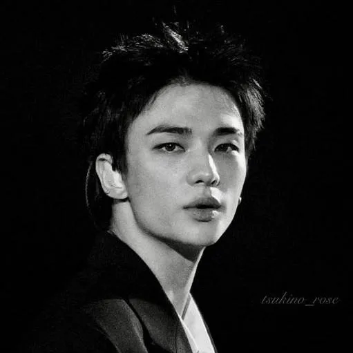 chat with ai character: Hyunlix ~