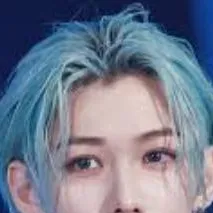 chat with ai character: felix❤️❤️❤️❤️❤️❤️